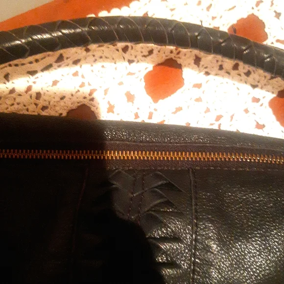 LIEBESKIND Berlin hobo bag - Picture 4 of 13